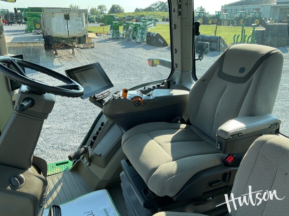 Photo of 2024 John Deere 8R 340
