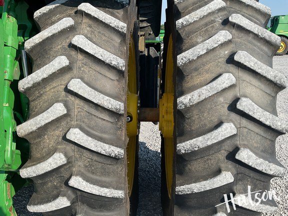 Photo of 2024 John Deere 8R 340