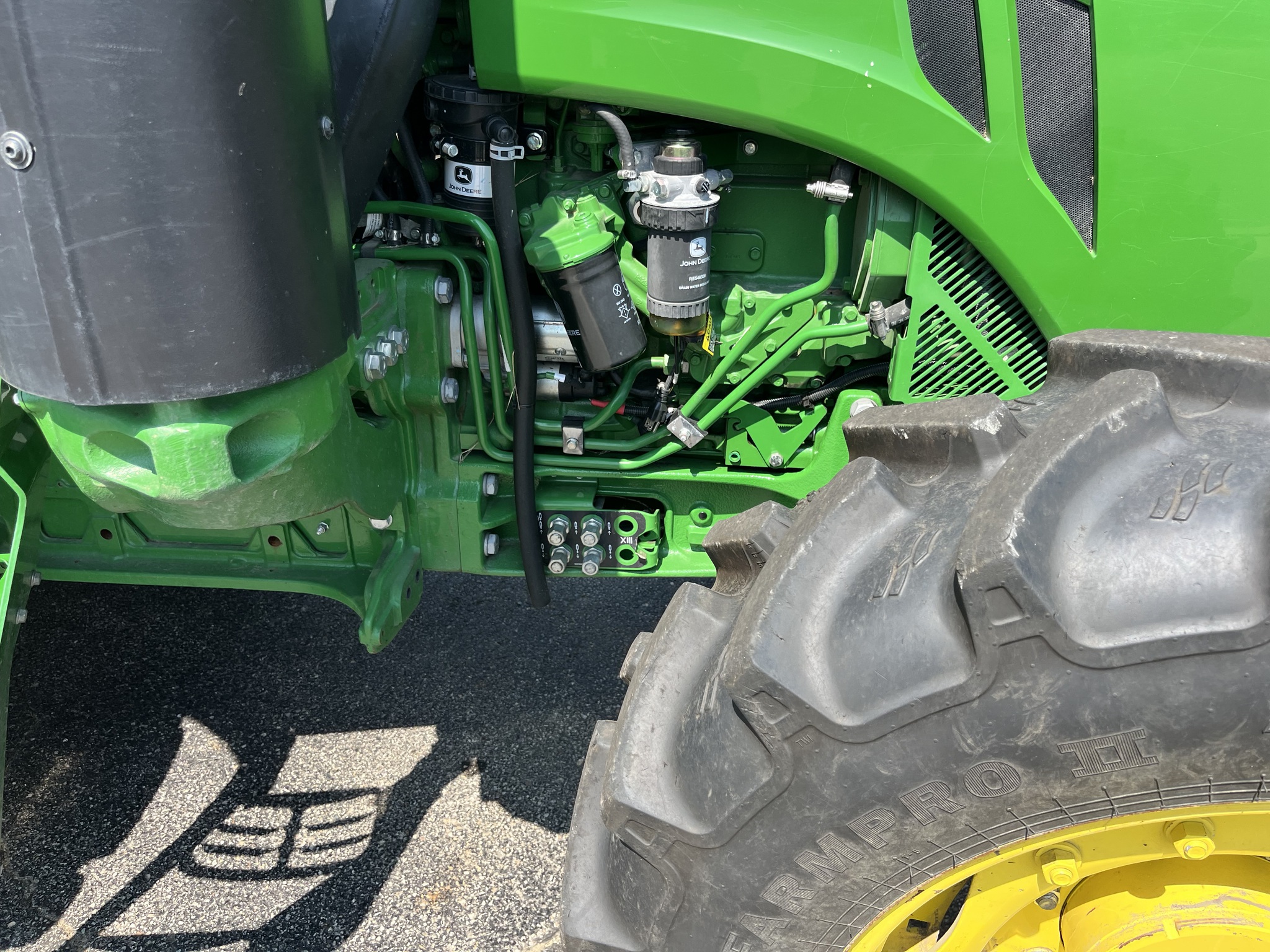 2022 John Deere 5100M Image 7