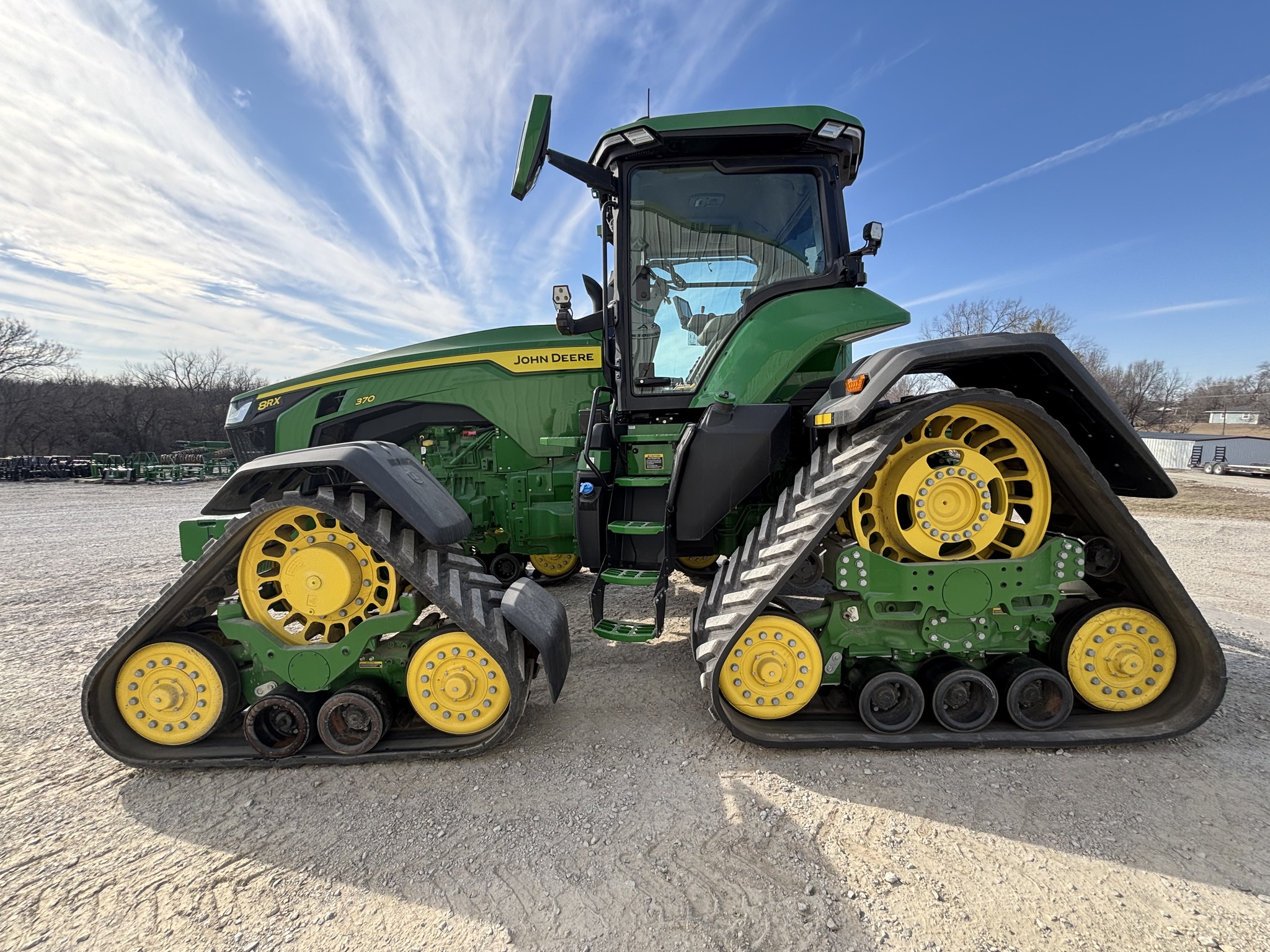  2023 John Deere 8RX 370 at Heritage Tractor in Atchison, KS