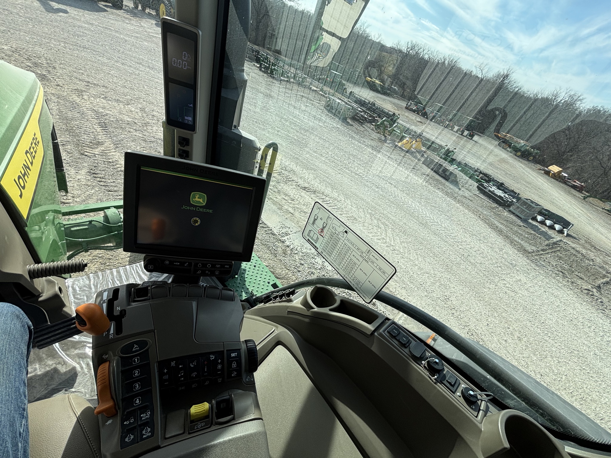  2023 John Deere 8RX 370 at Heritage Tractor in Atchison, KS