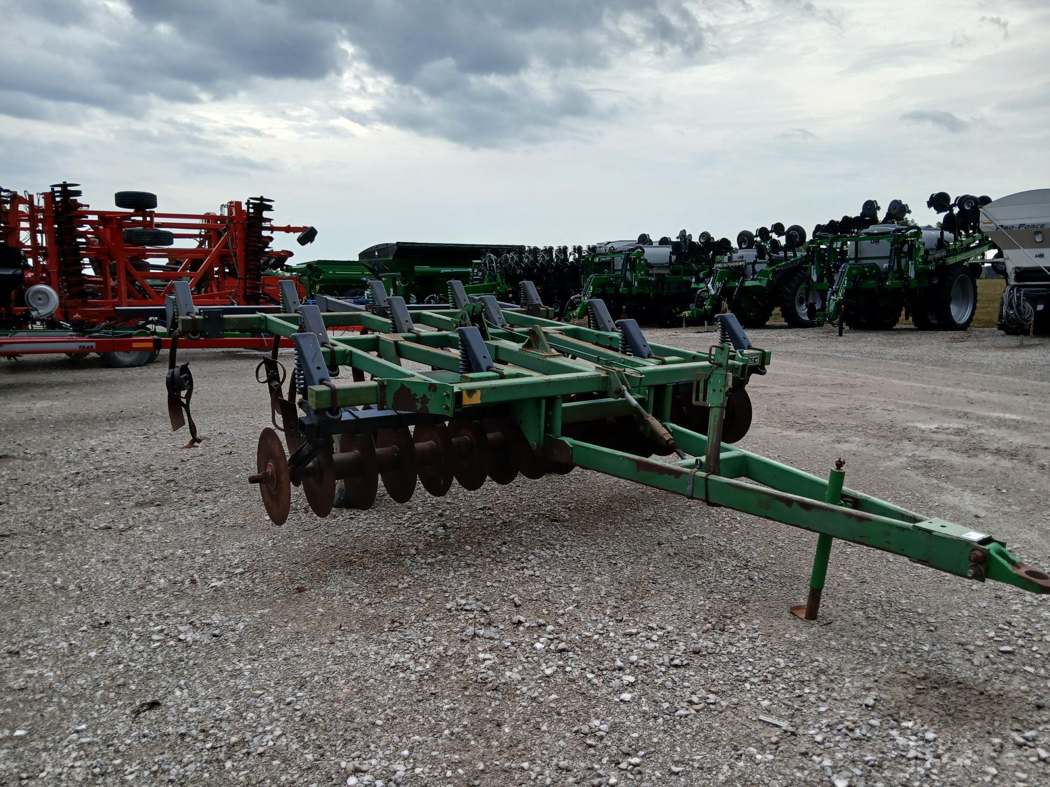 1994 John Deere 714 Image 2