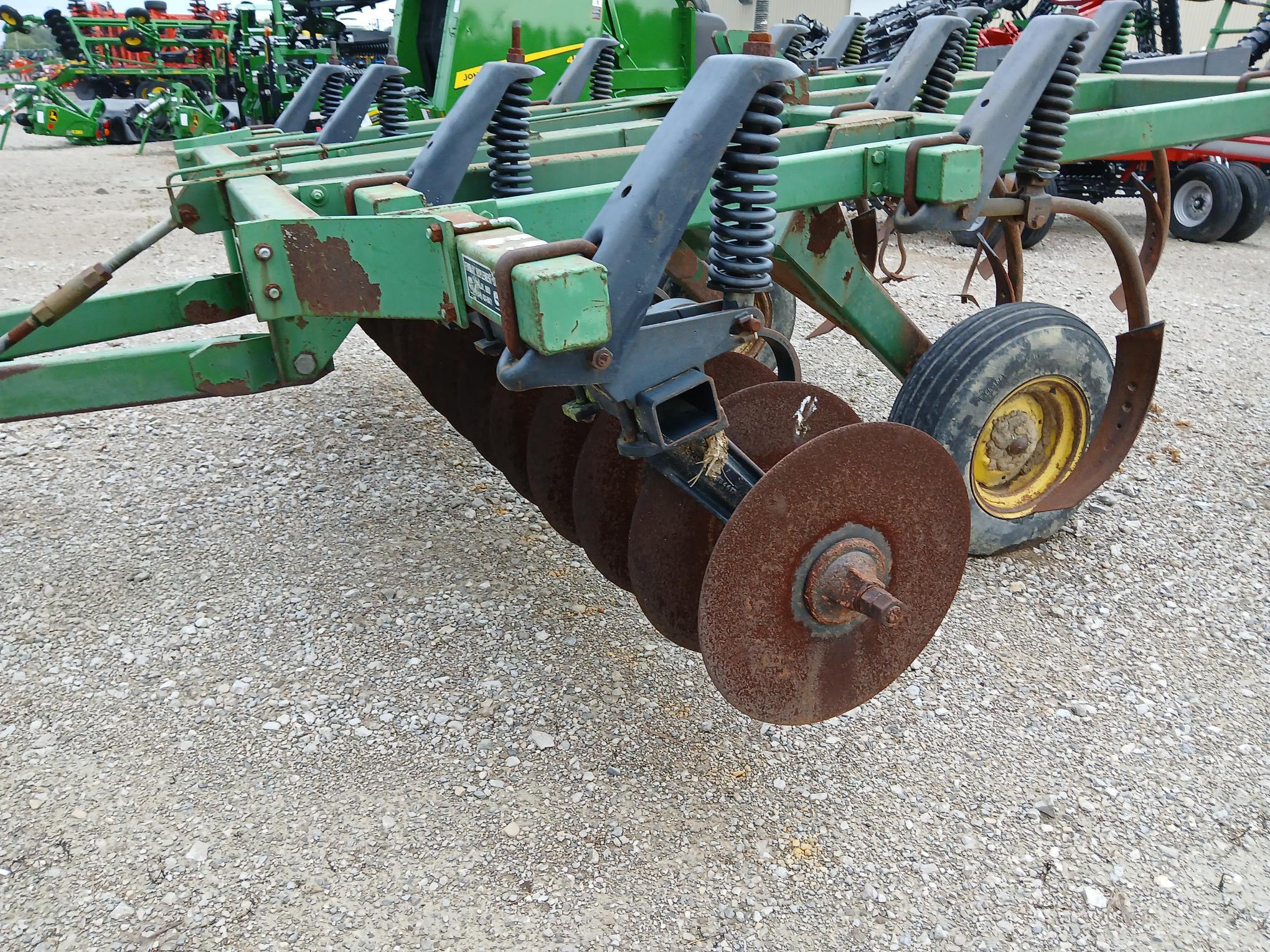 1994 John Deere 714 Image 3