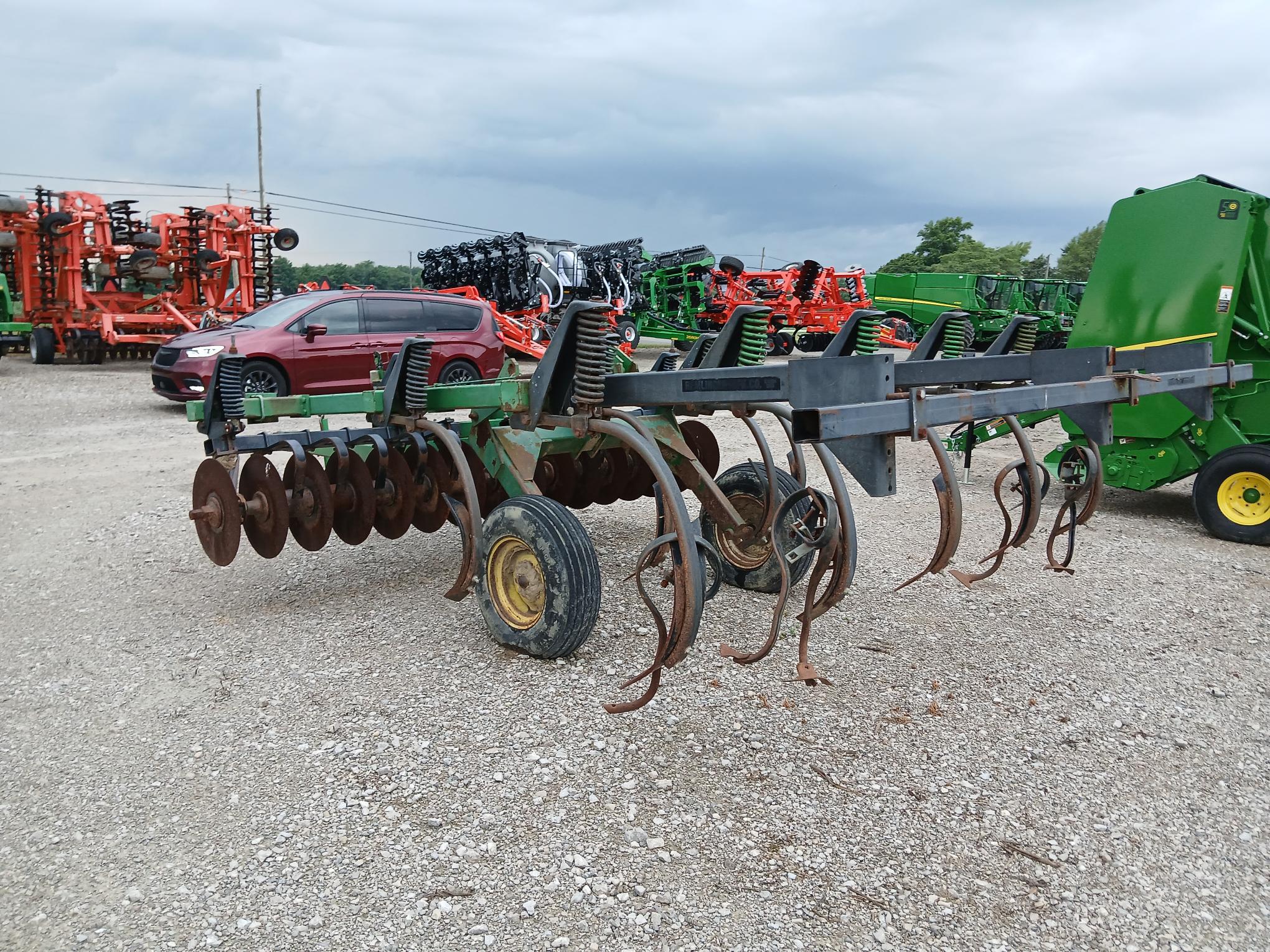 1994 John Deere 714 Image 5