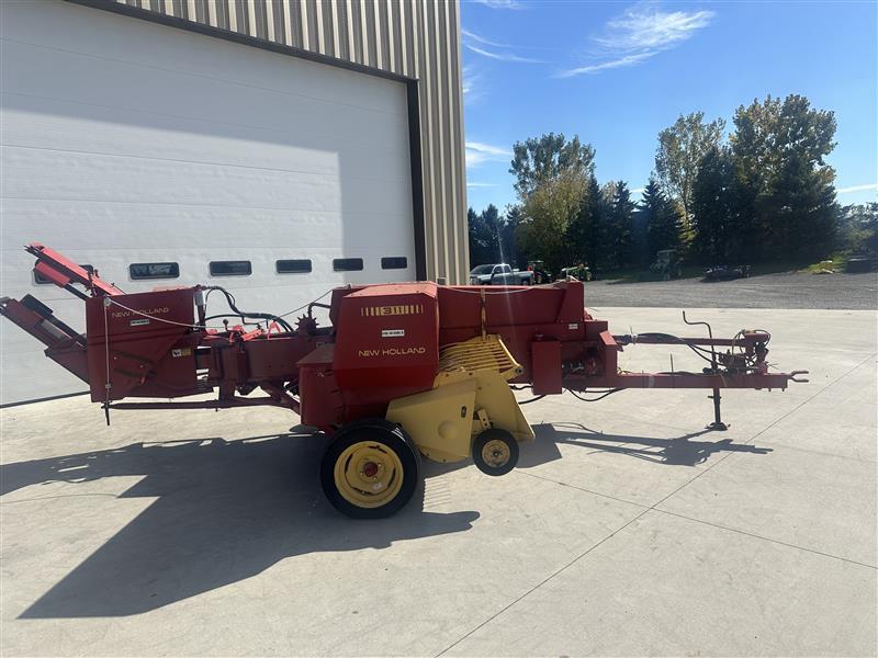 1987 New Holland 311 Image 2