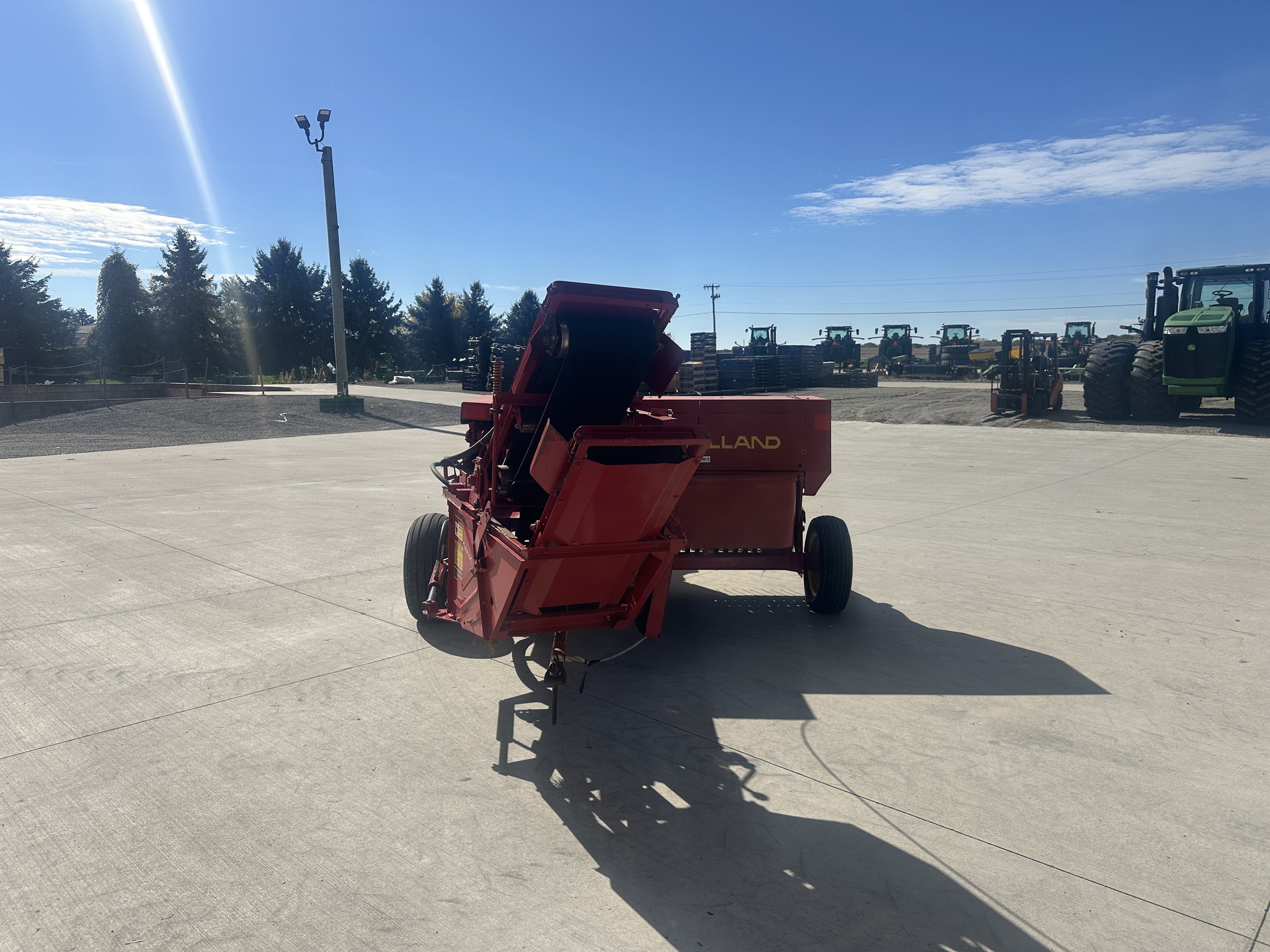 1987 New Holland 311 Image 4