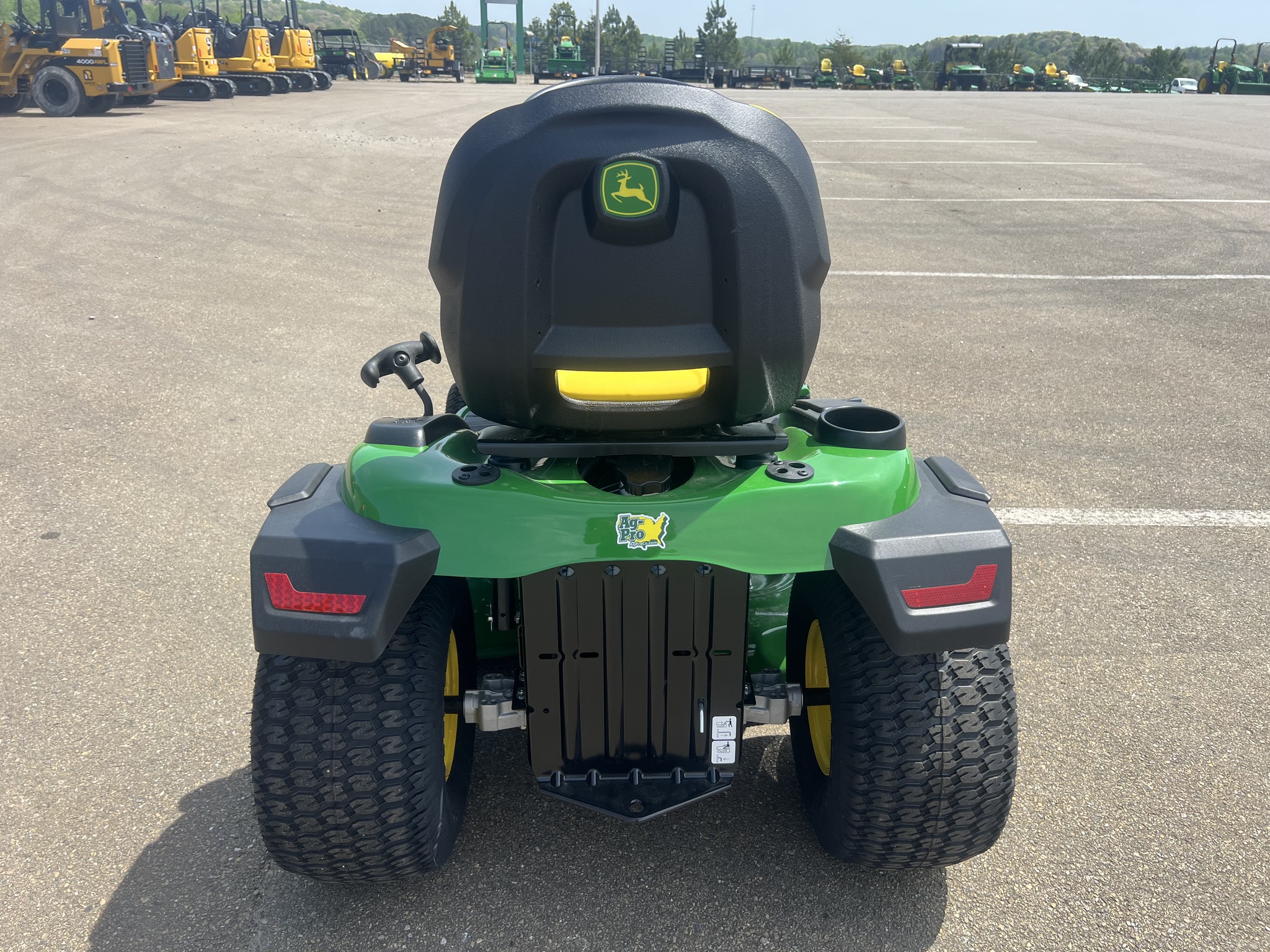 2025 John Deere S240 Image 4
