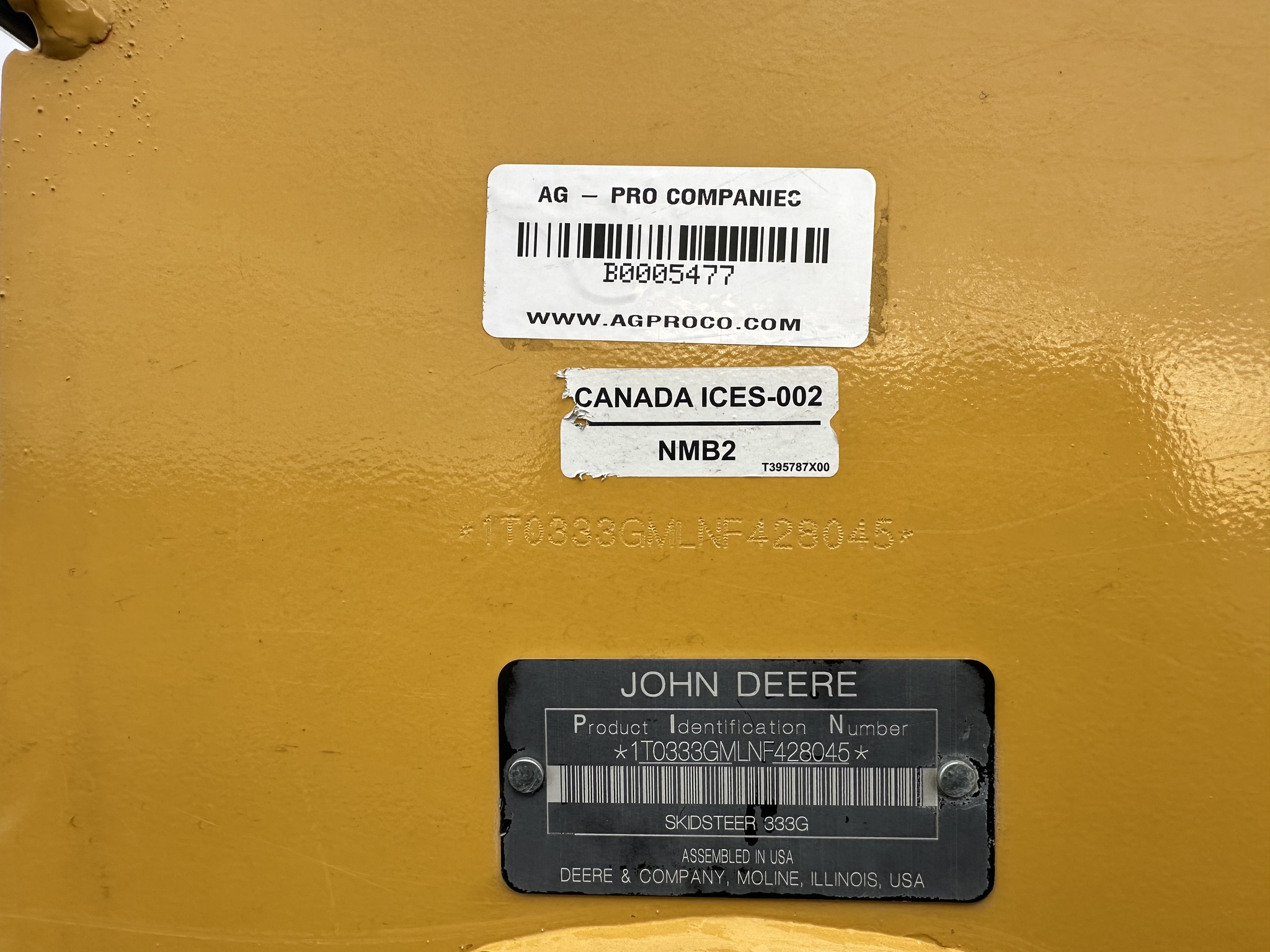 2023 John Deere 333G Image 15
