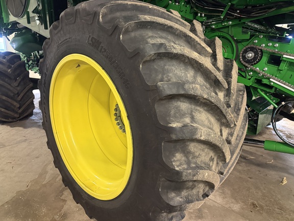 Photo of 2023 John Deere X9 1000