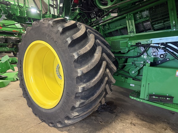 Photo of 2023 John Deere X9 1000