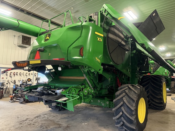 Photo of 2023 John Deere X9 1000