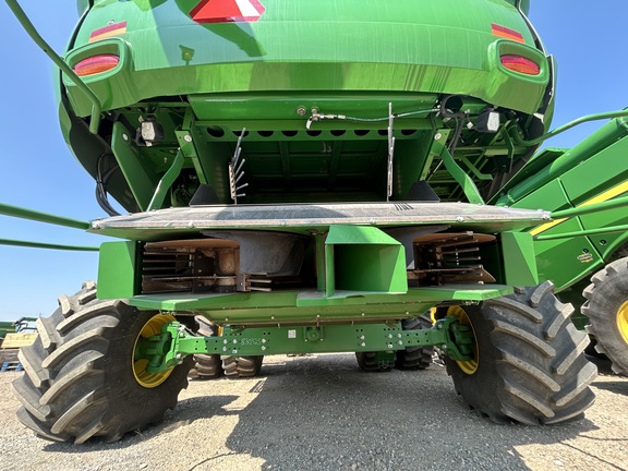 Used 2024 John Deere S790 Combines at Horizon Ag & Turf in Lloydminster, AB - Photo19