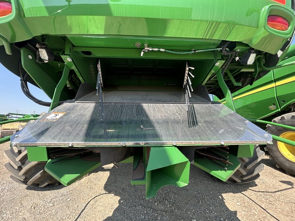 Used 2024 John Deere S790 Combines at Horizon Ag & Turf in Lloydminster, AB - Photo14