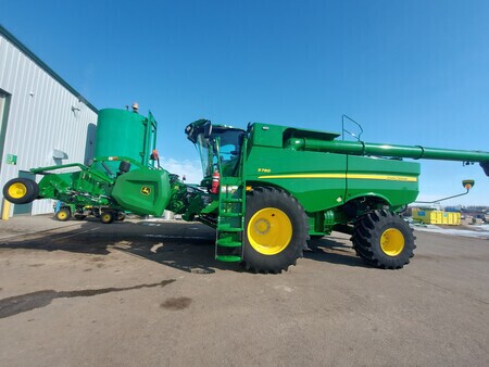  John Deere S790