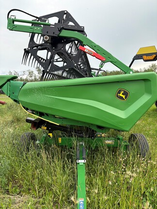 Used 2024 John Deere HD50R Combine Platforms at Horizon Ag & Turf in Falher, AB - Photo3