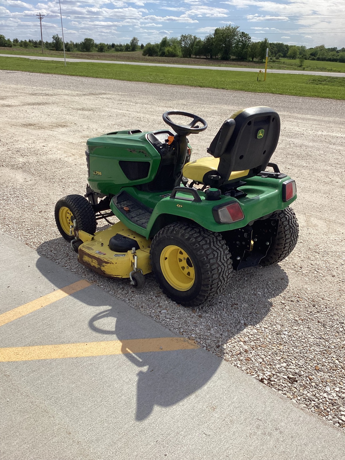  2018 John Deere X758 at Heritage Tractor in Rockport, IL