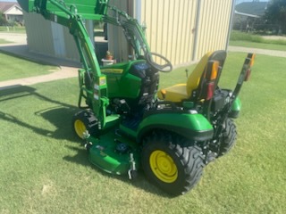 2024 John Deere 1025R Image 2