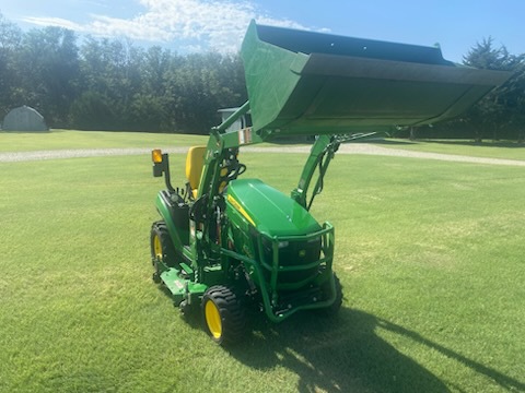 2024 John Deere 1025R Image 7