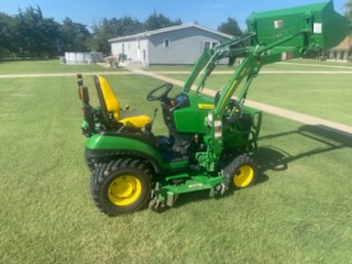 2024 John Deere 1025R Image 1