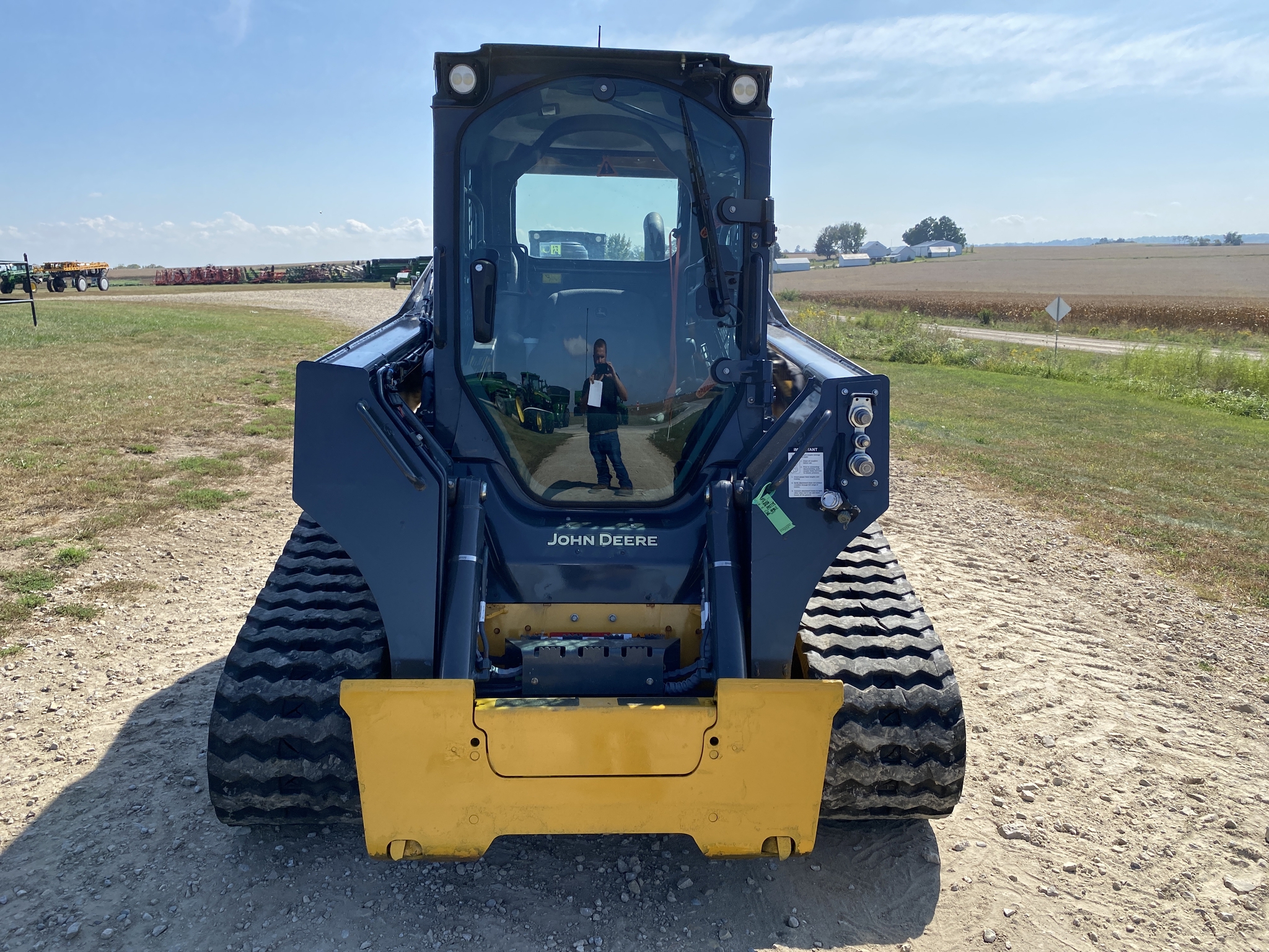 2023 John Deere 325G Image 5
