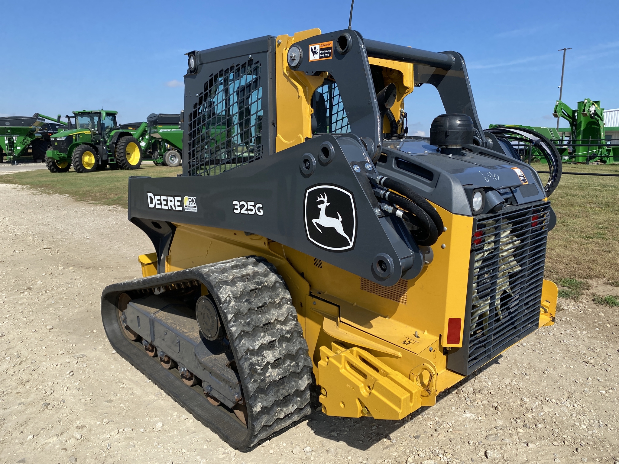 2023 John Deere 325G Image 10