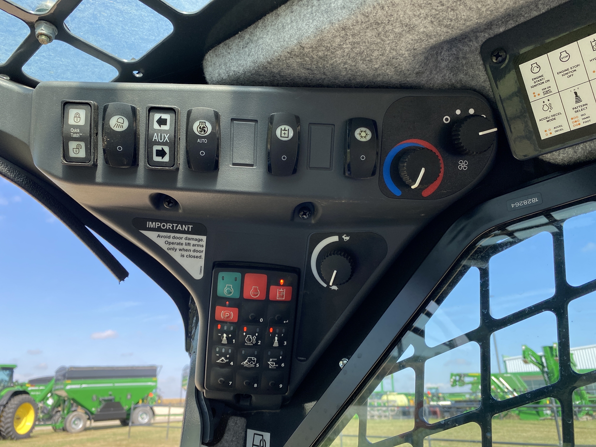 2023 John Deere 325G Image 16