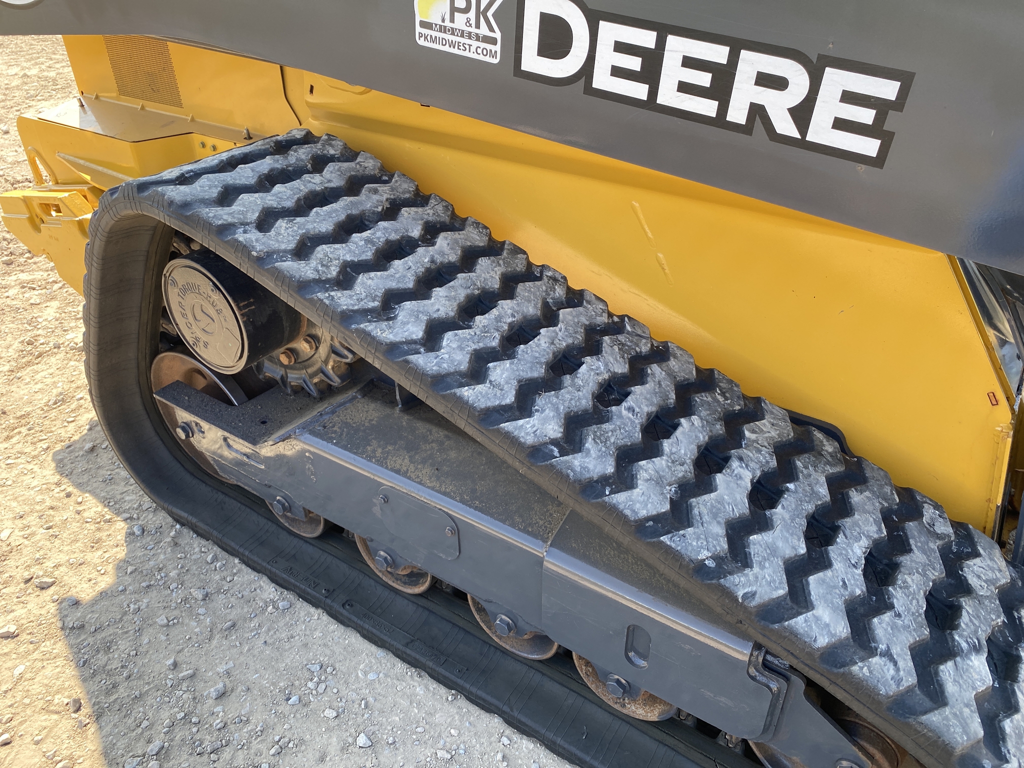 2023 John Deere 325G Image 13