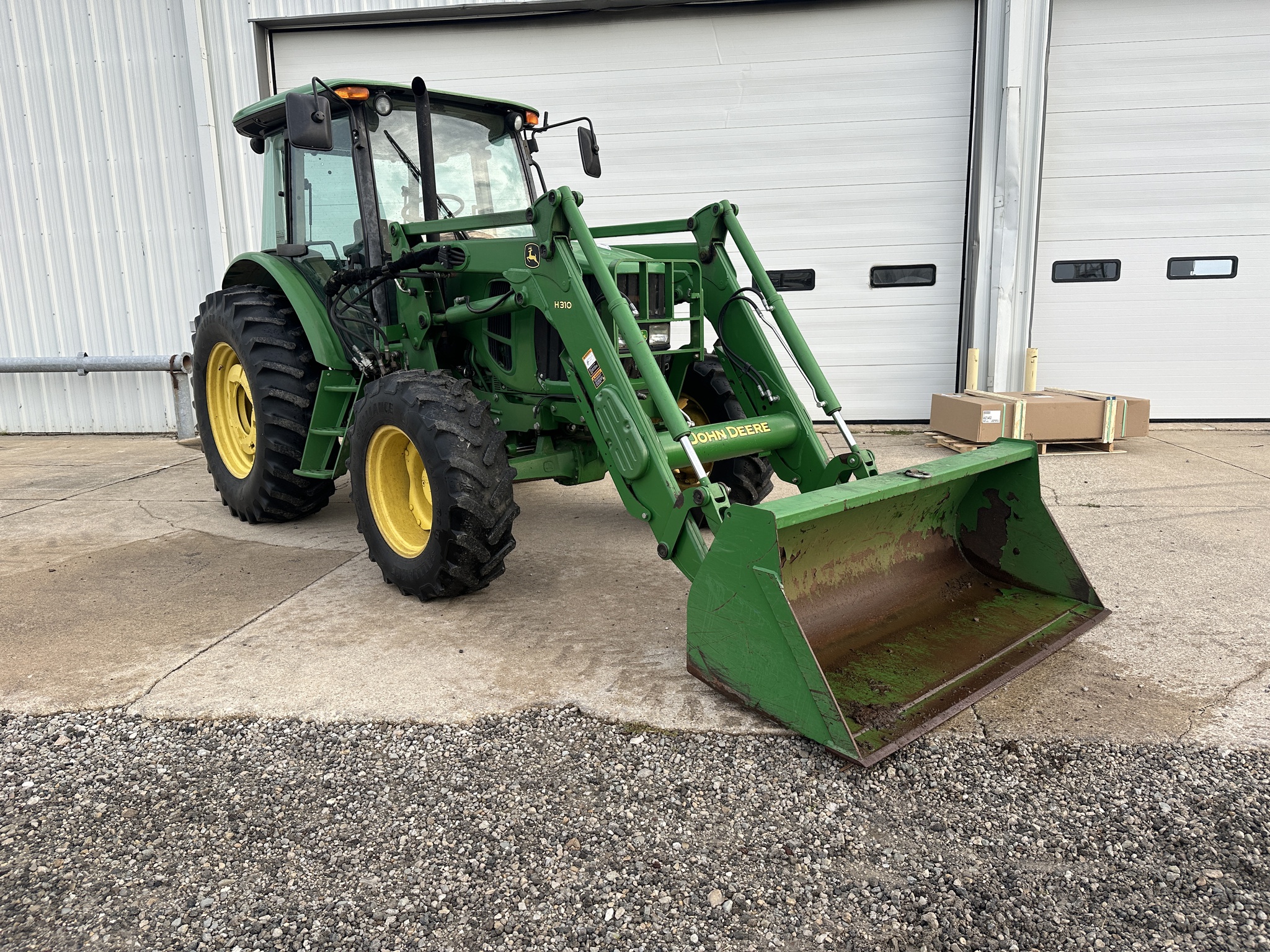 2012 John Deere 6140D Image 1