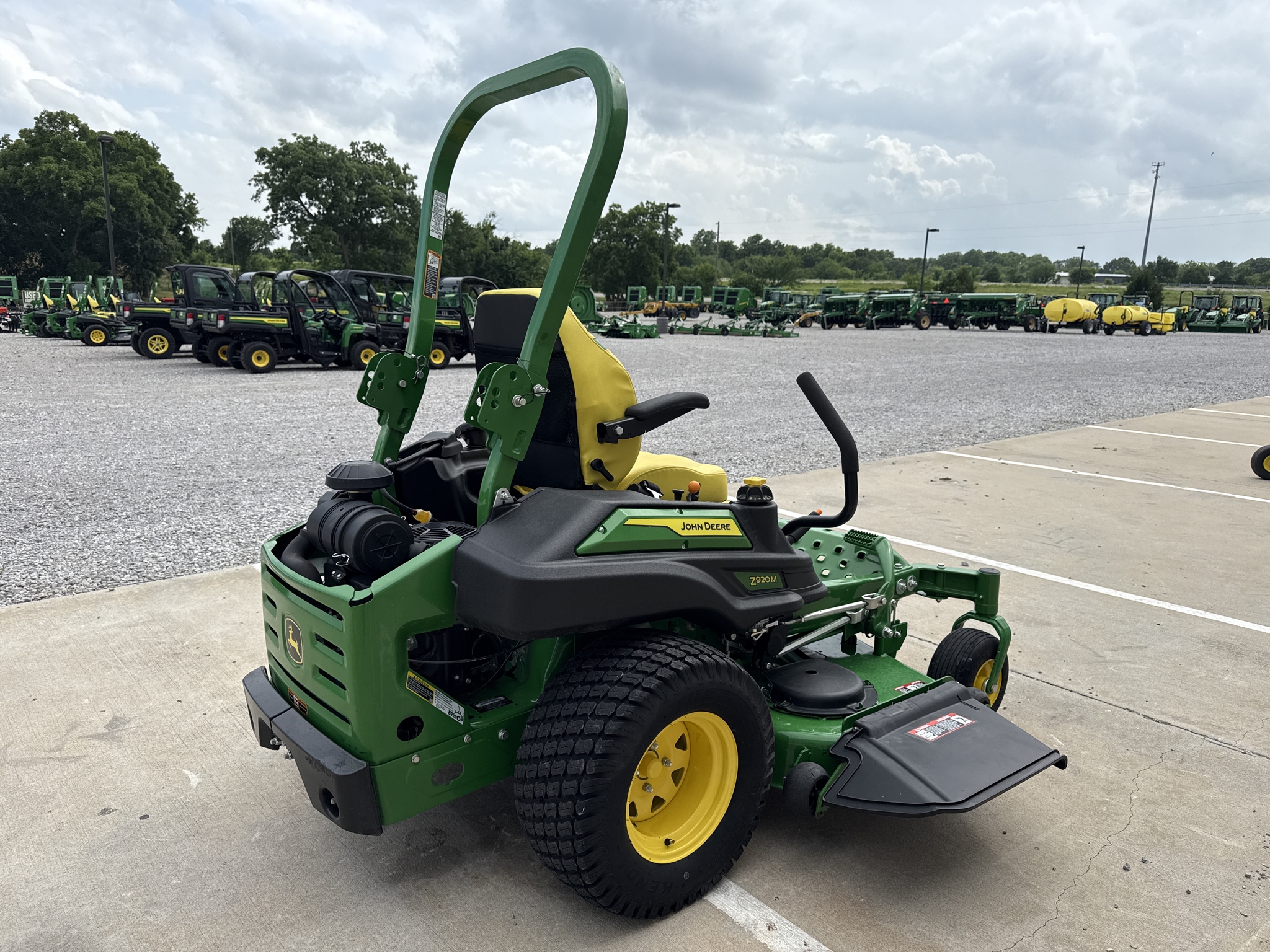 2024 John Deere Z920M Image 13