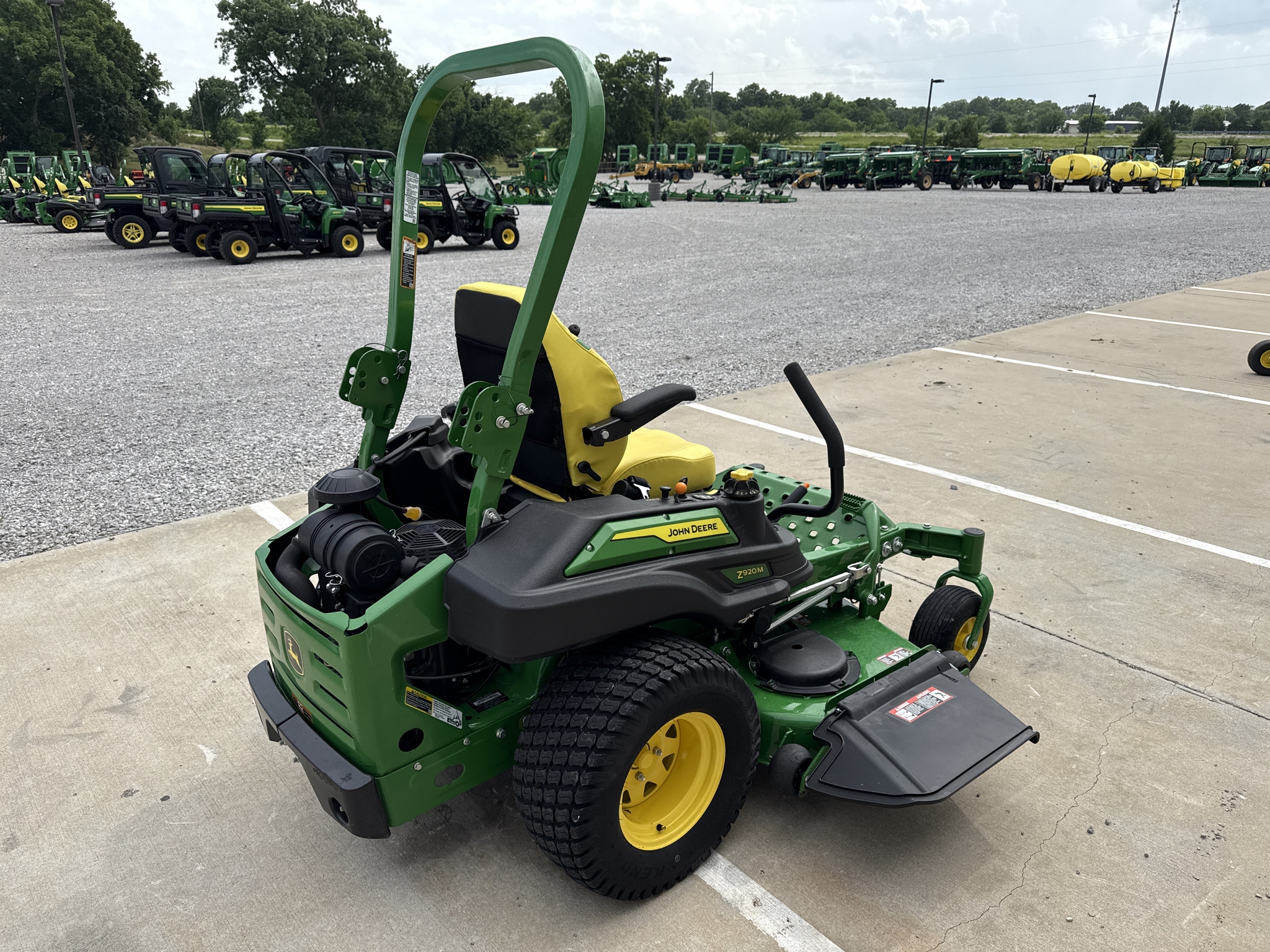 2024 John Deere Z920M Image 12