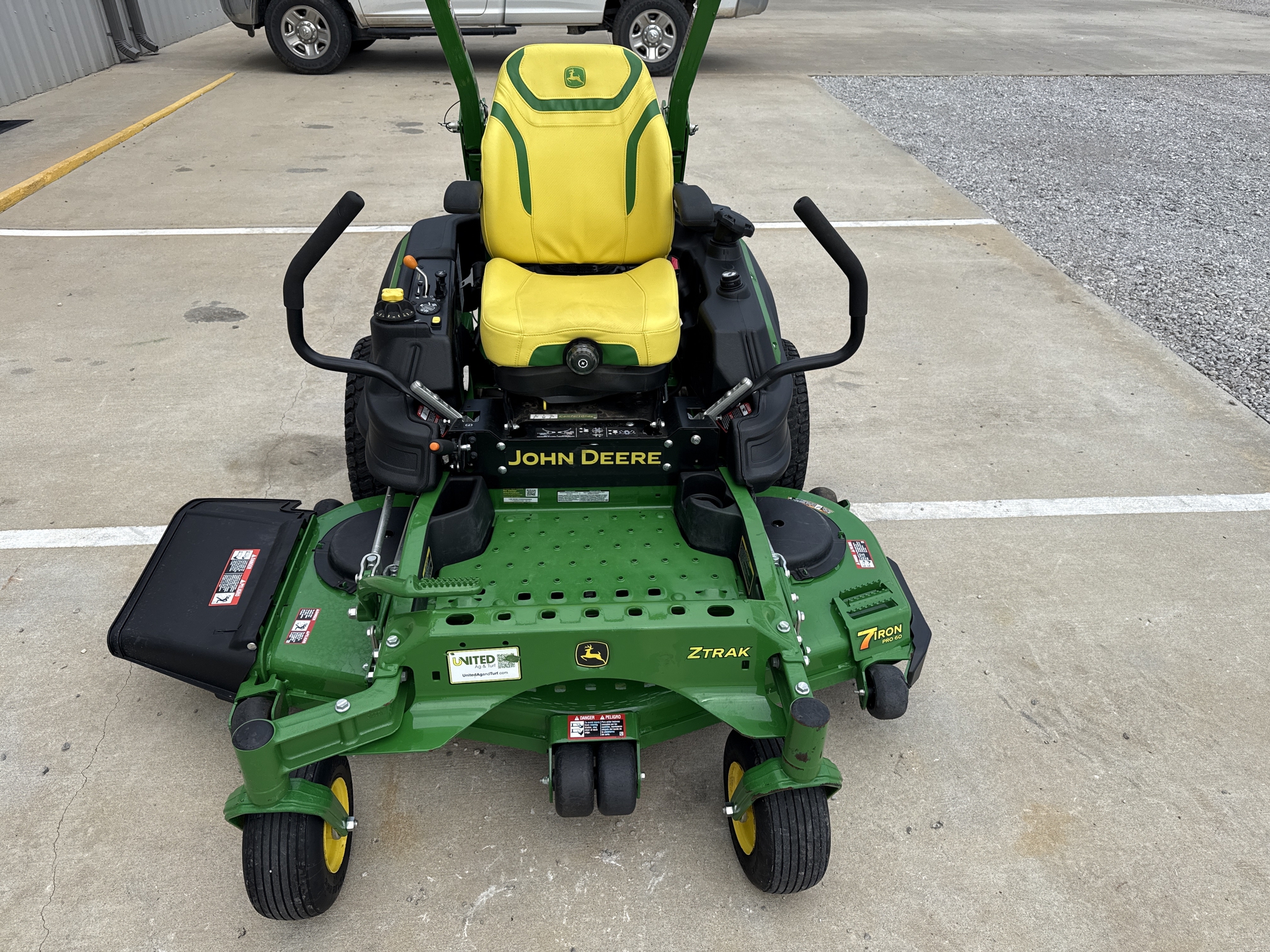 2024 John Deere Z920M Image 6