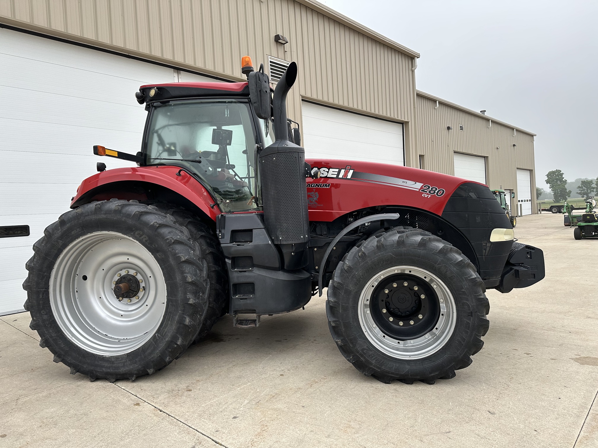 2015 Case IH Magnum 280 Image 17