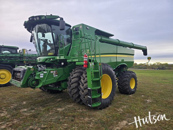 Photo of 2024 John Deere S790