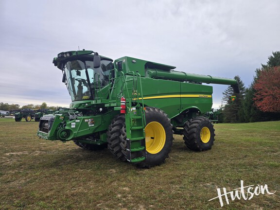 Photo of 2024 John Deere S790