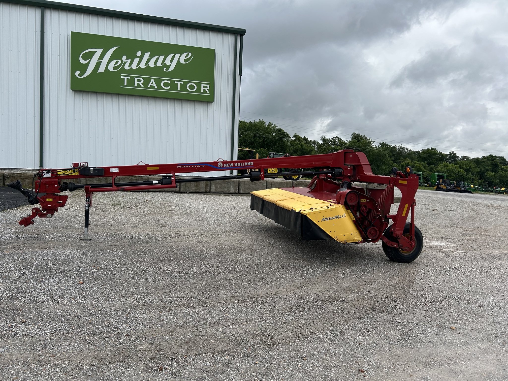  2023 New Holland 313 at Heritage Tractor in Joplin, MO