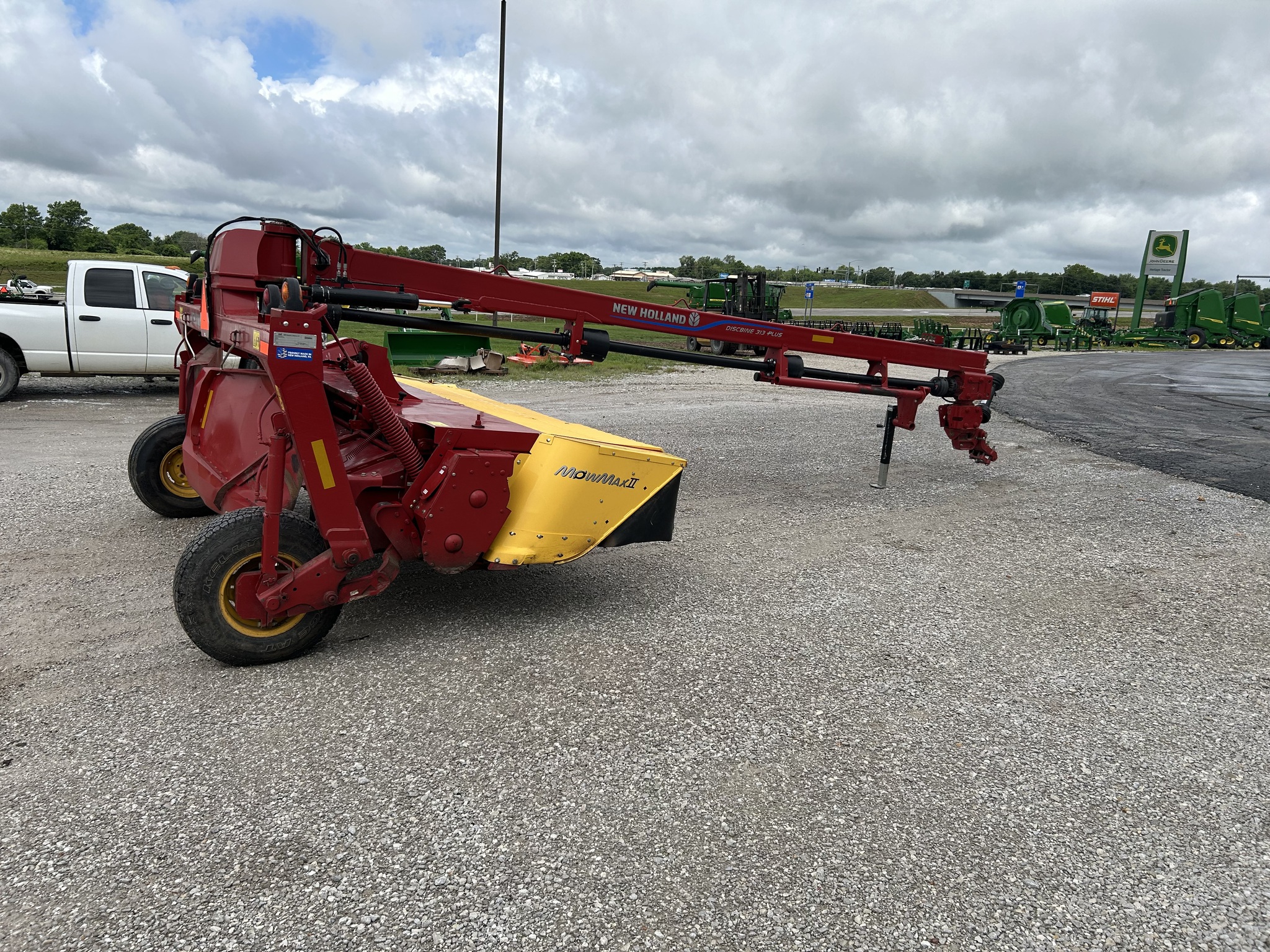  2023 New Holland 313 at Heritage Tractor in Joplin, MO
