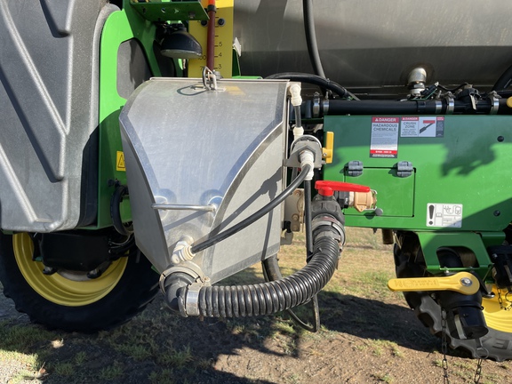 John Deere R4060 image 12