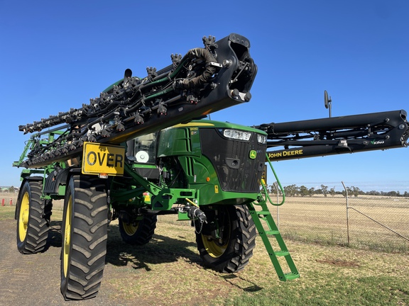 John Deere R4060 image 6