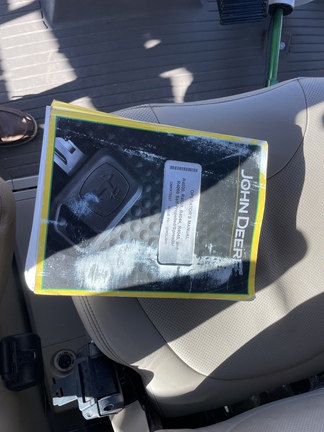 John Deere R4060 image 15