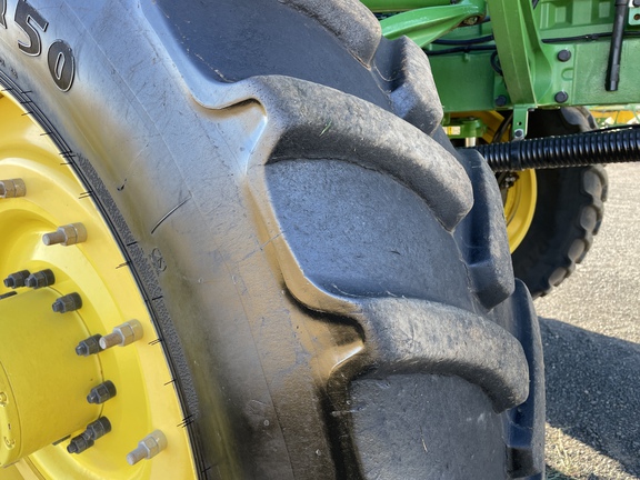 John Deere R4060 image 26