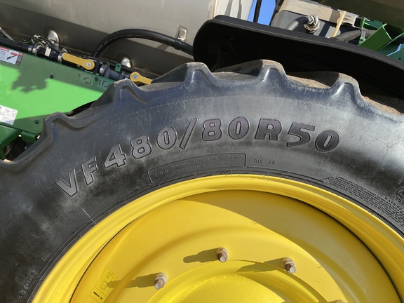 John Deere R4060 image 21