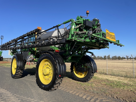 John Deere R4060 image 9