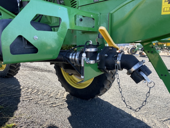 John Deere R4060 image 28