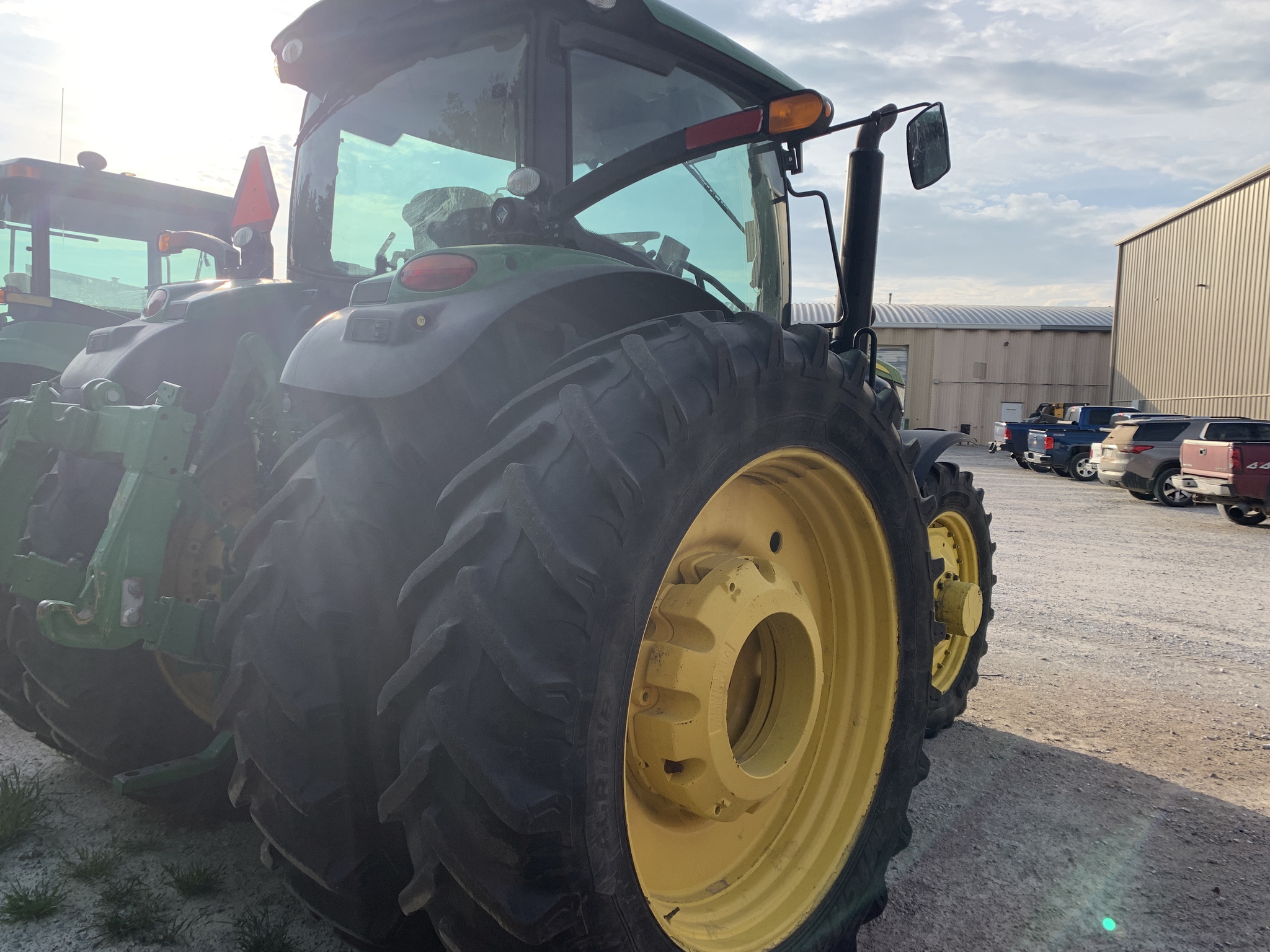 2019 John Deere 6195R Image 6