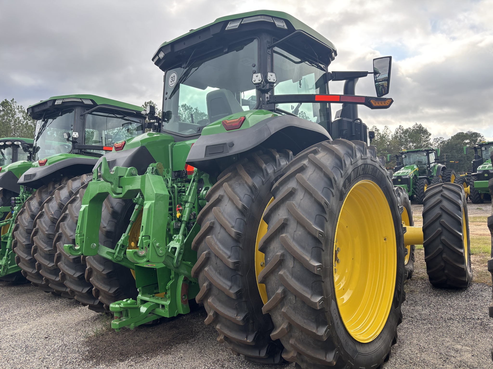 2024 John Deere 8R 410 Image 3