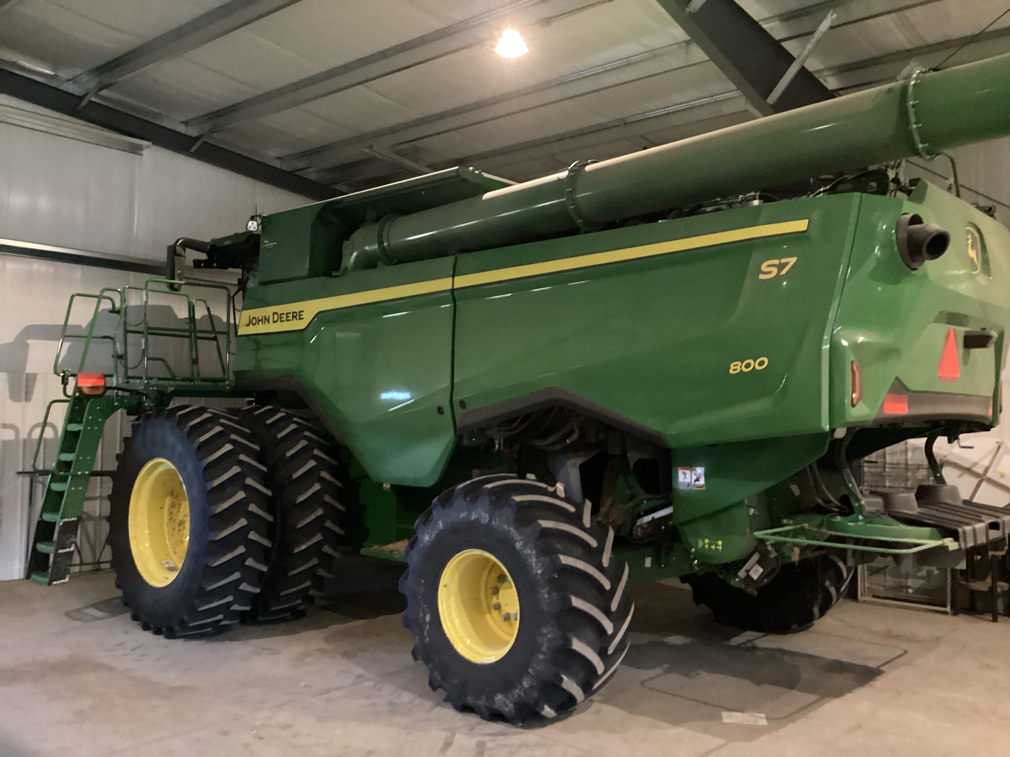 2025 John Deere S7 800 Image 4