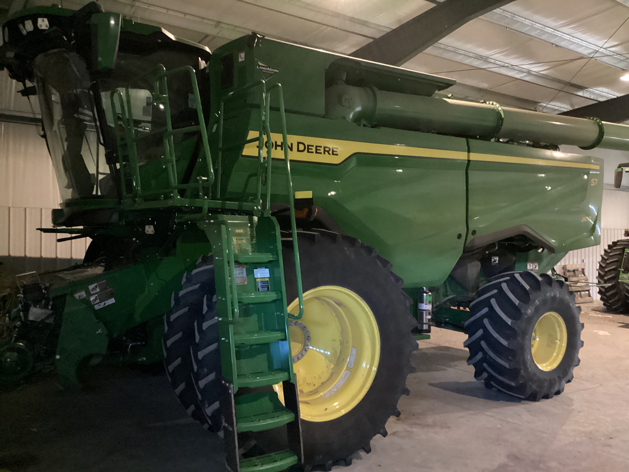 2025 John Deere S7 800 Image 1