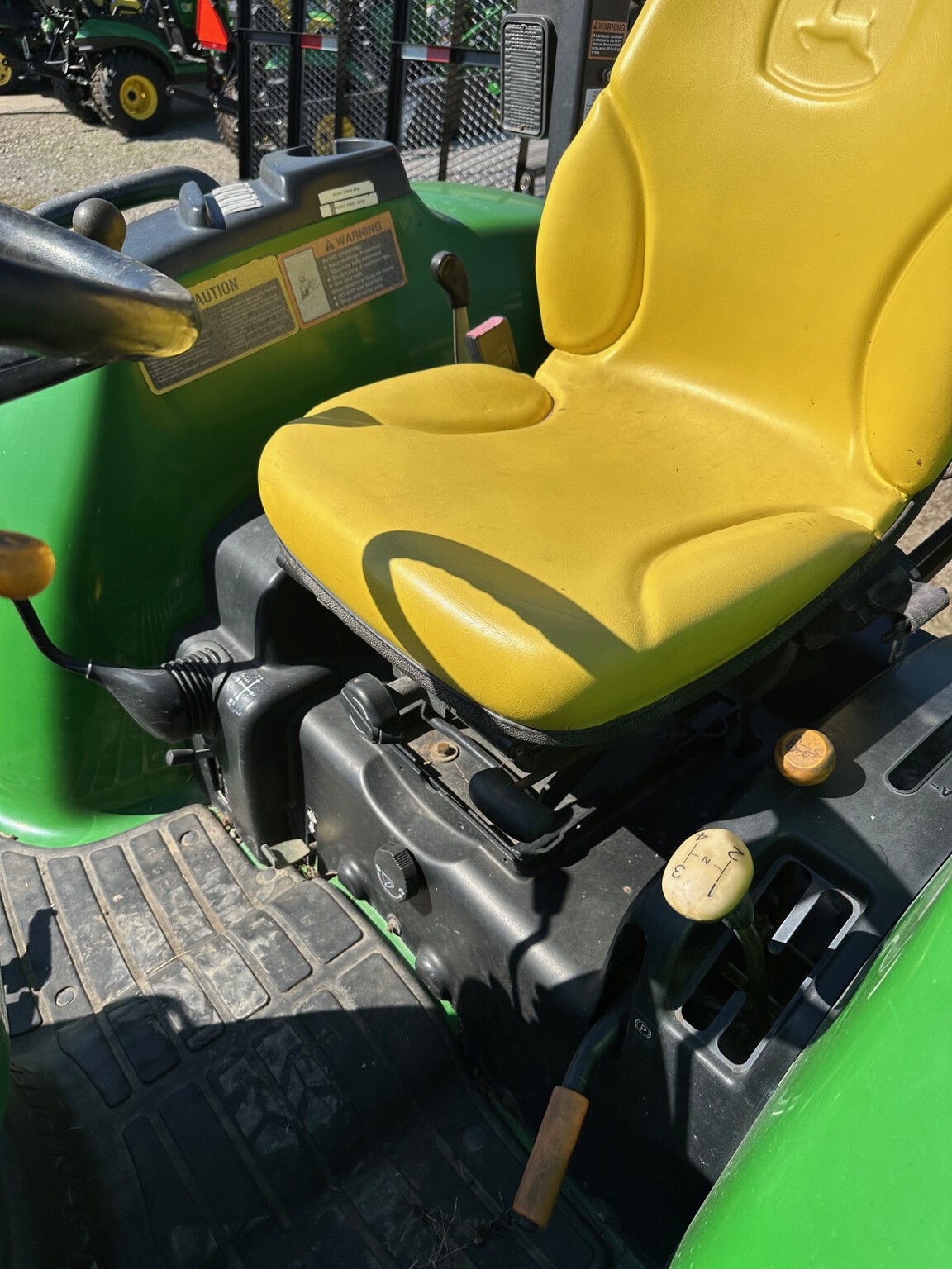 2007 John Deere 4520 Image 3