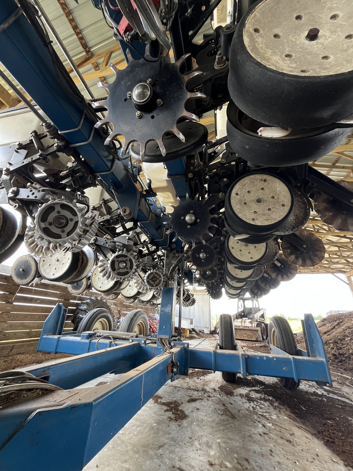 2011 Kinze 3500 Image 4