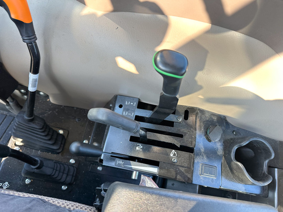 2024 John-Deere 5075E